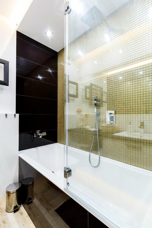 Luxury Apartments Kielce Exterior photo